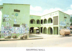 SHOPPING MALL